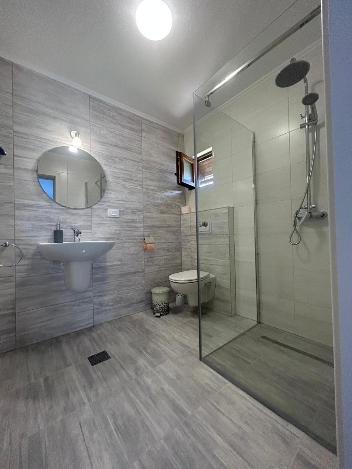 Casa Dani&Moni Hotel Моечу де Жос Екстериор снимка