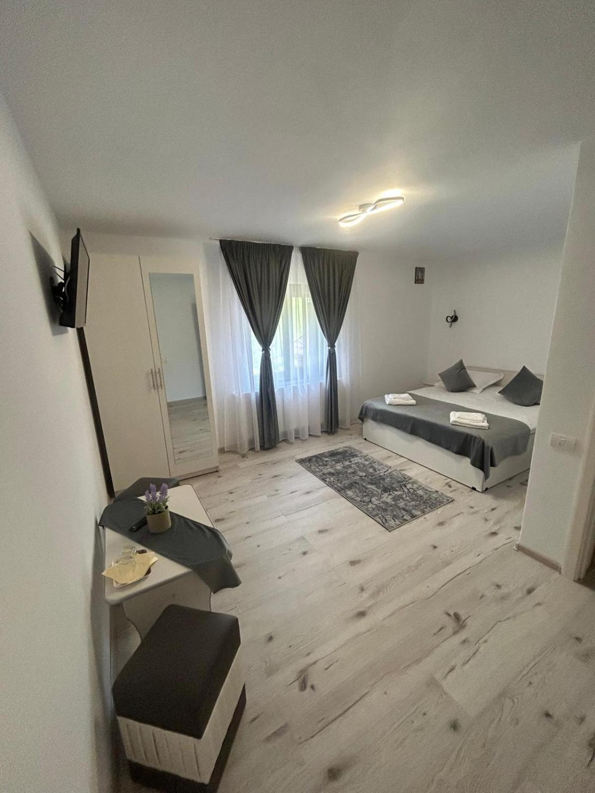 Casa Dani&Moni Hotel Моечу де Жос Екстериор снимка
